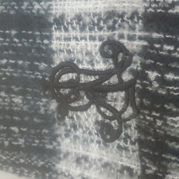 Scarf - Picture 2 of 2